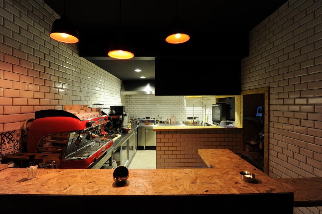 Role Street Hostel Antalya Bagian luar foto