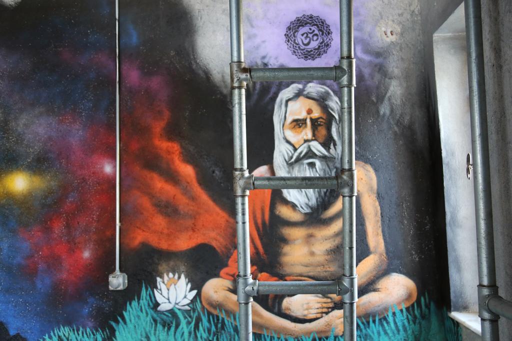 Role Street Hostel Antalya Bagian luar foto