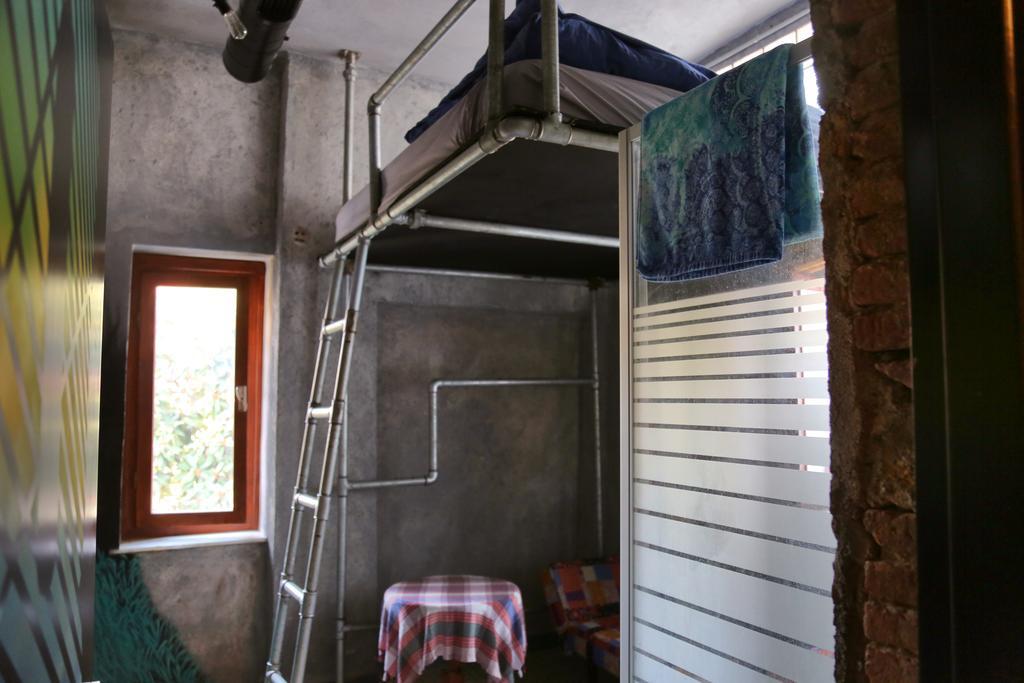 Role Street Hostel Antalya Bagian luar foto