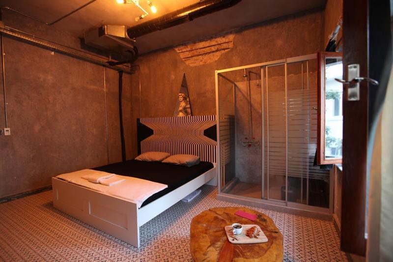 Role Street Hostel Antalya Bagian luar foto